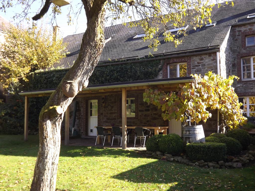 B&B Le Secret Du Bois Bourseigne-Vieille 外观 照片