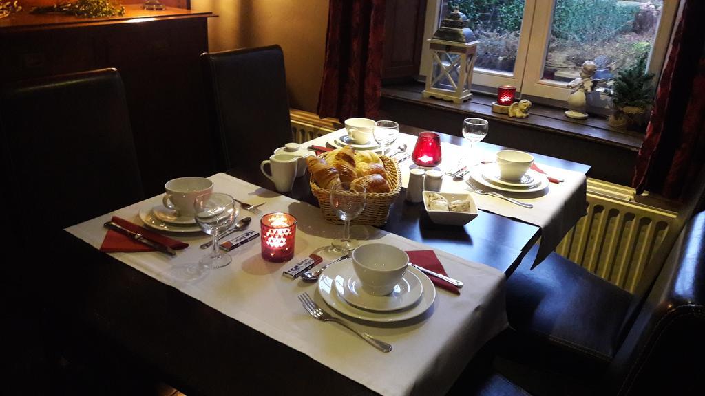 B&B Le Secret Du Bois Bourseigne-Vieille 外观 照片
