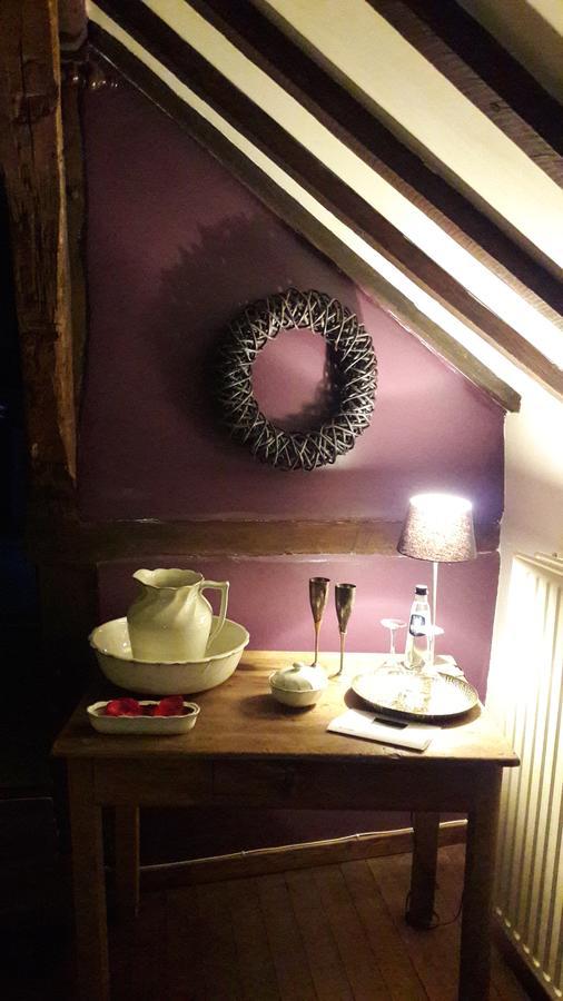 B&B Le Secret Du Bois Bourseigne-Vieille 外观 照片